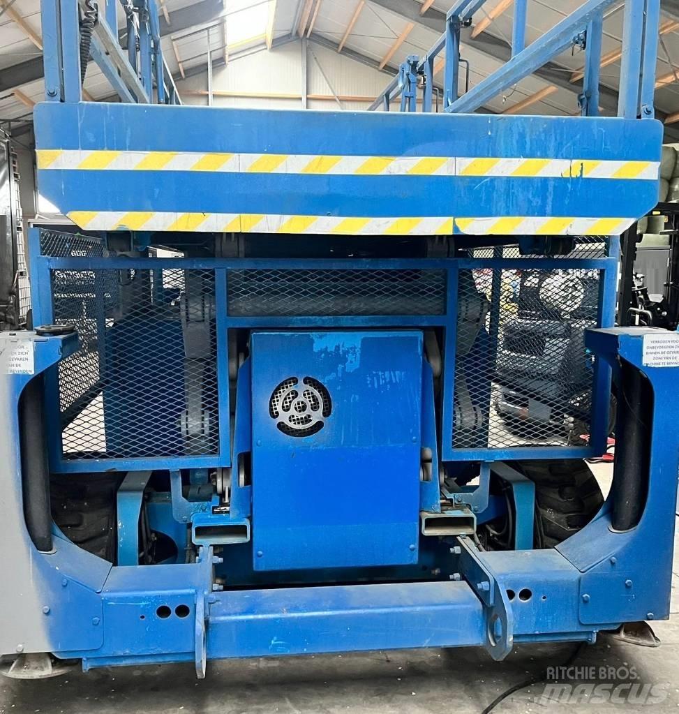 Genie GS 4390 RT Nůžková zvedací plošina
