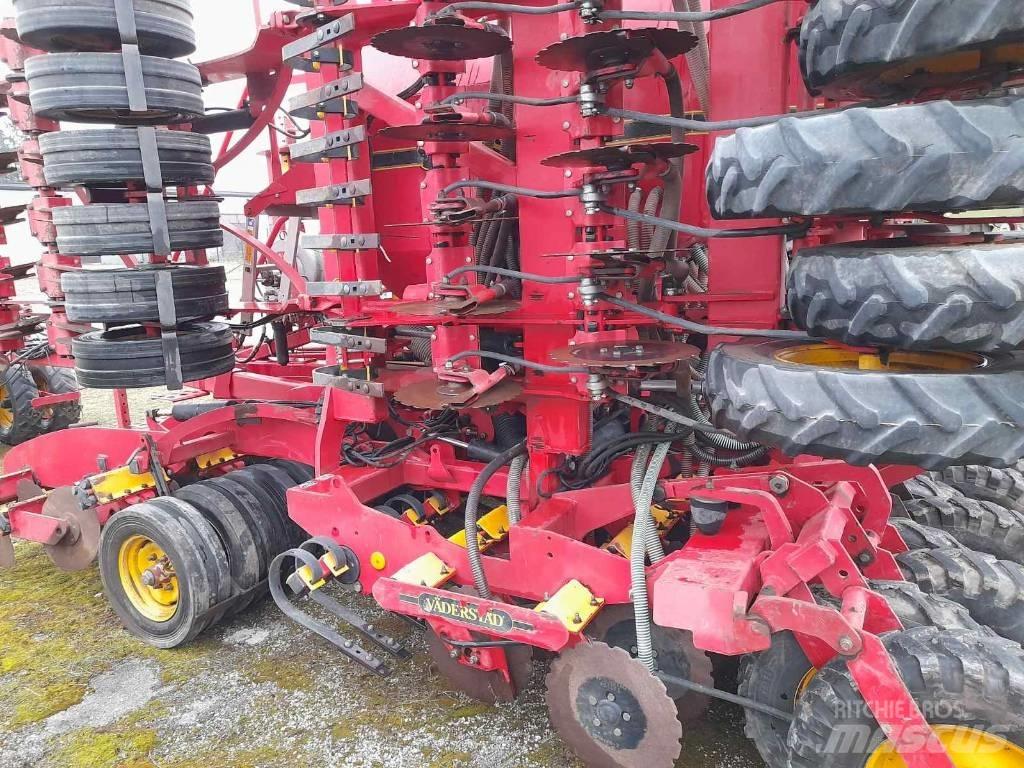 Väderstad RapidA600S Mechanické secí stroje