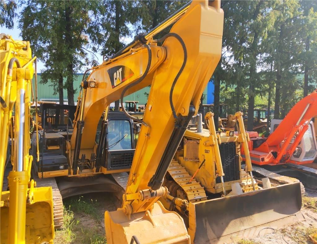 CAT 325C Pásová rýpadla