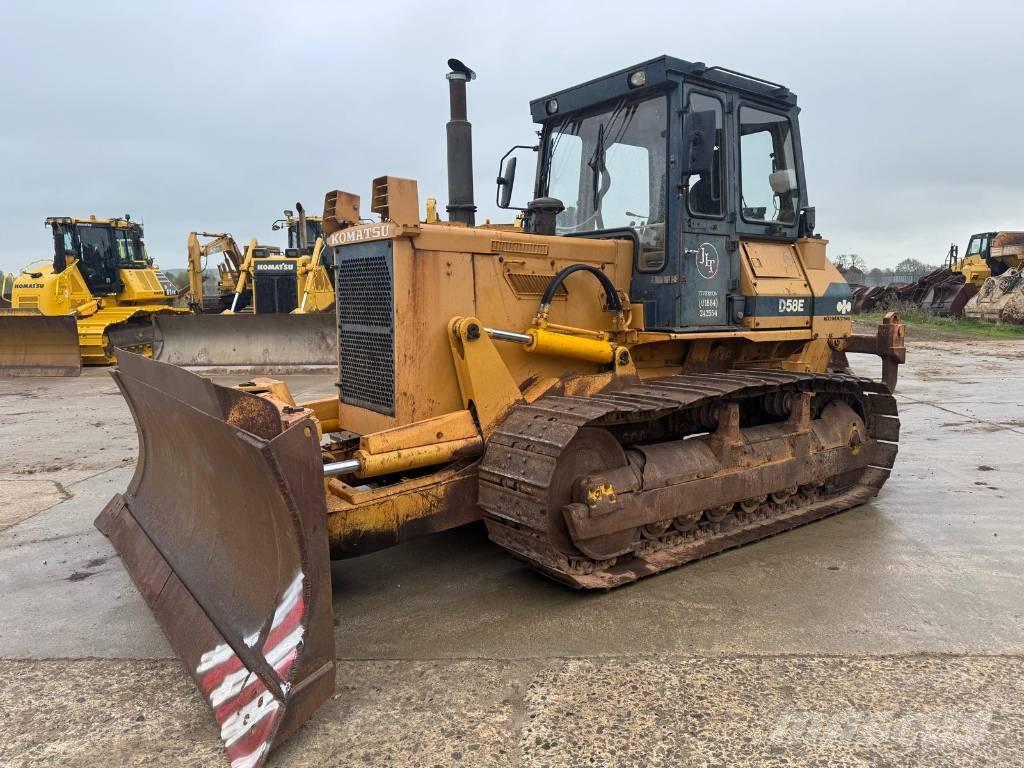 Komatsu D 58 E-1 Pásové dozery