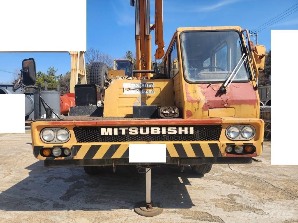 Hyundai HC 50 Univerzální terénní jeřáby