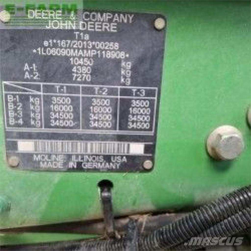 John Deere 6090M Traktory