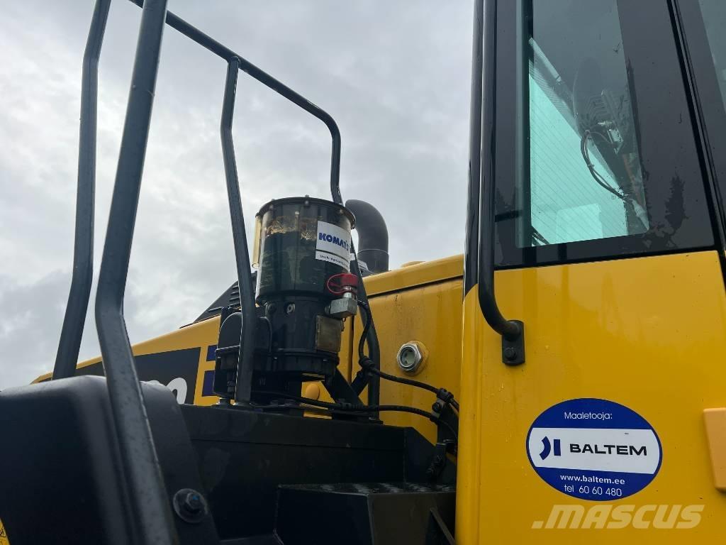 Komatsu WA 380-8E0 Kolové nakladače