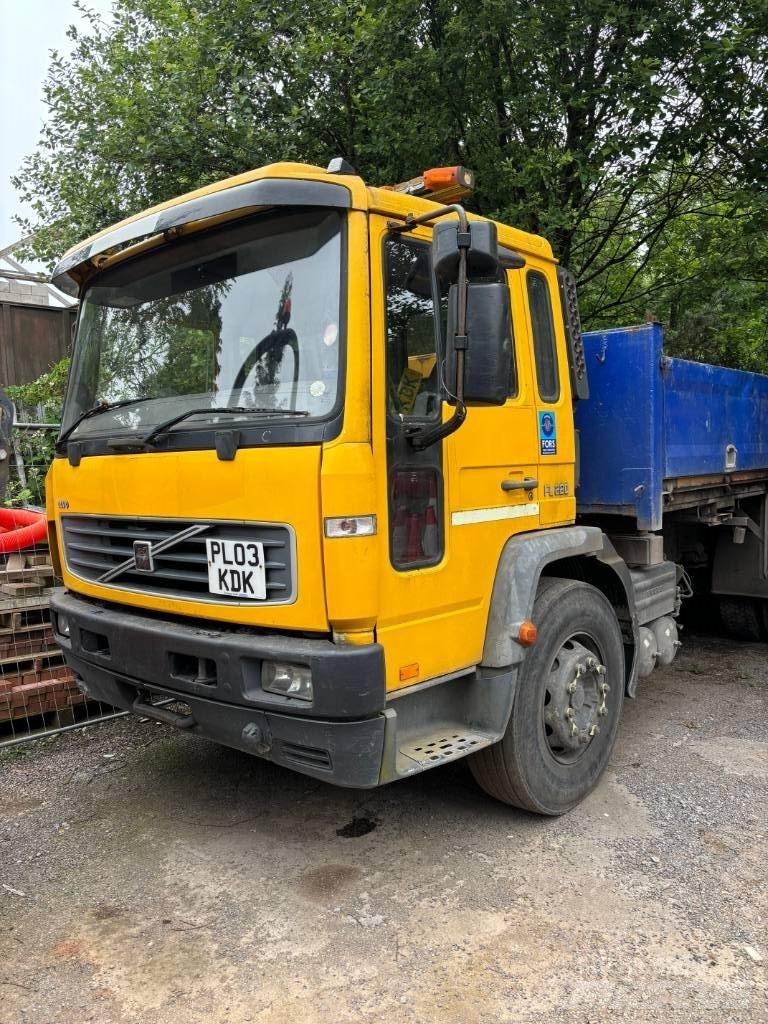 Volvo FL 220 Valníky/Sklápěcí bočnice