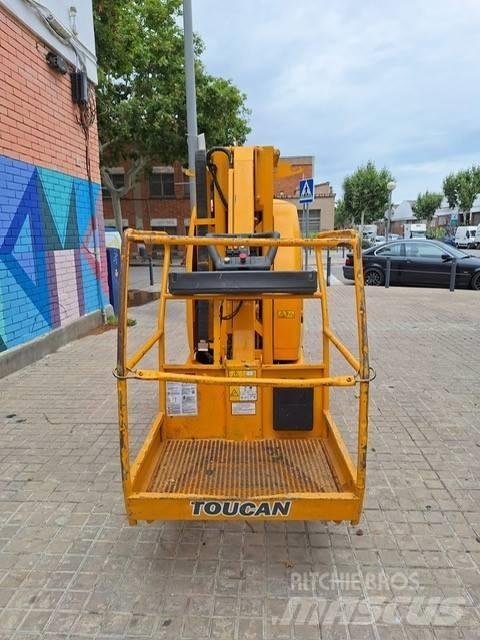 JLG Toucan 10 E Vertikální sloupové výtahy