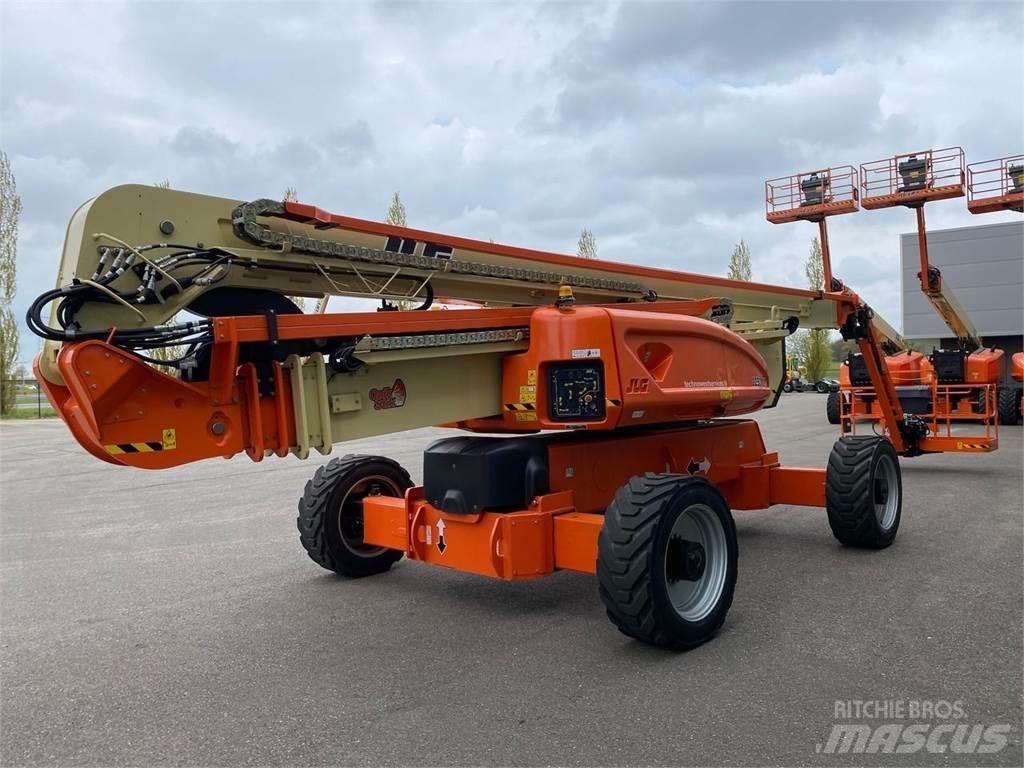 JLG 1250AJP Kloubové plošiny