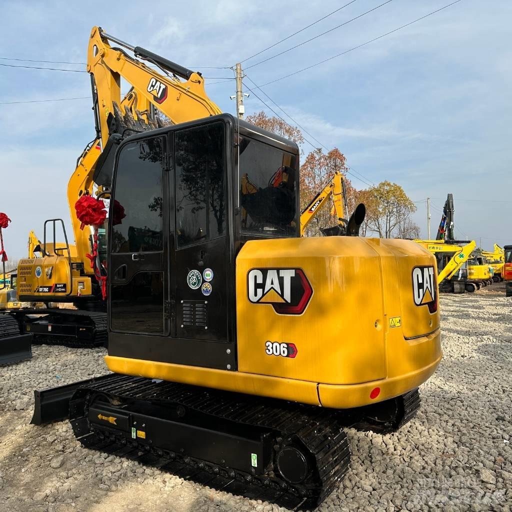 CAT 306E Mini rýpadla < 7t