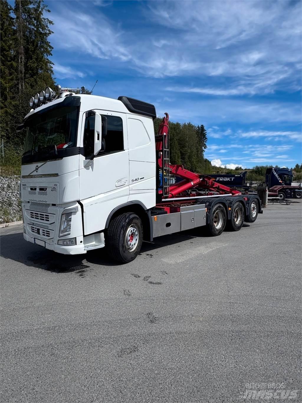 Volvo FH 540 8X4 Hákový nosič kontejnerů