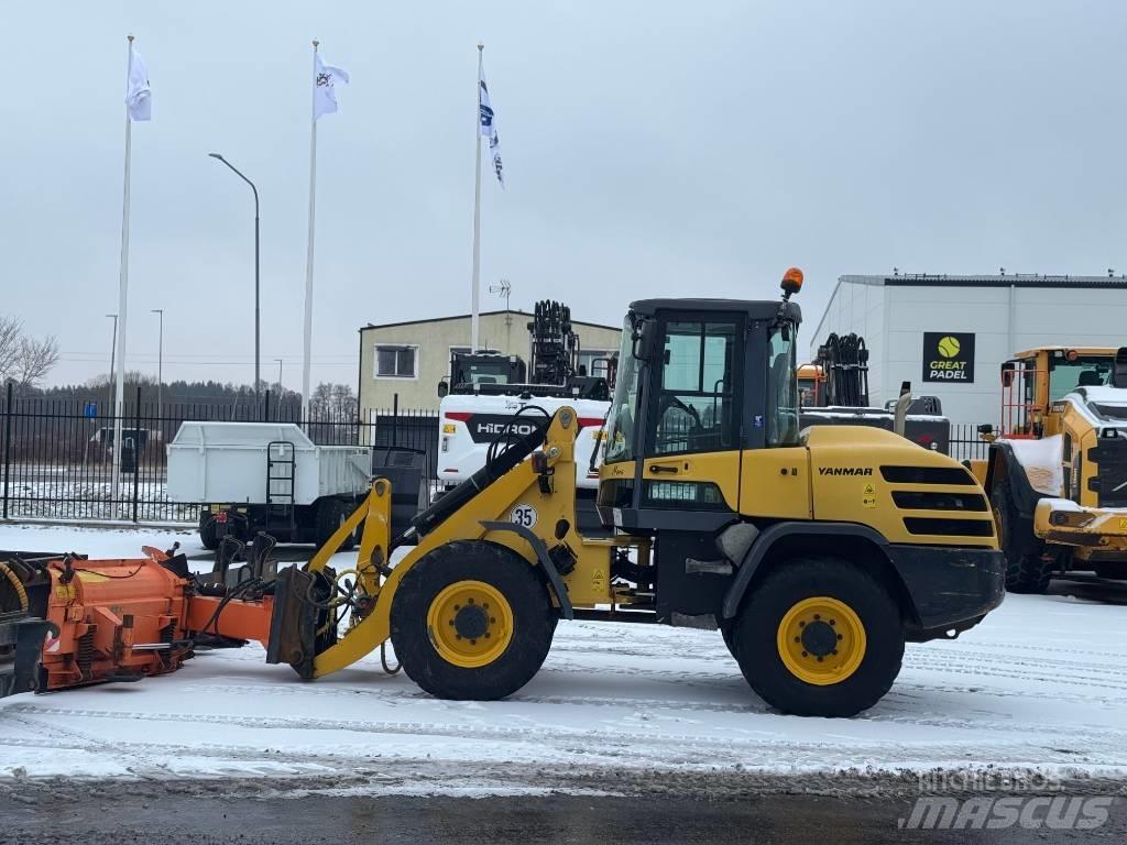 Yanmar V 120 Kolové nakladače