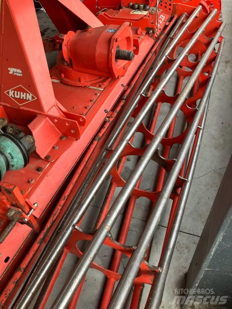 Kuhn HRB 303 Rotační brány a půdní frézy