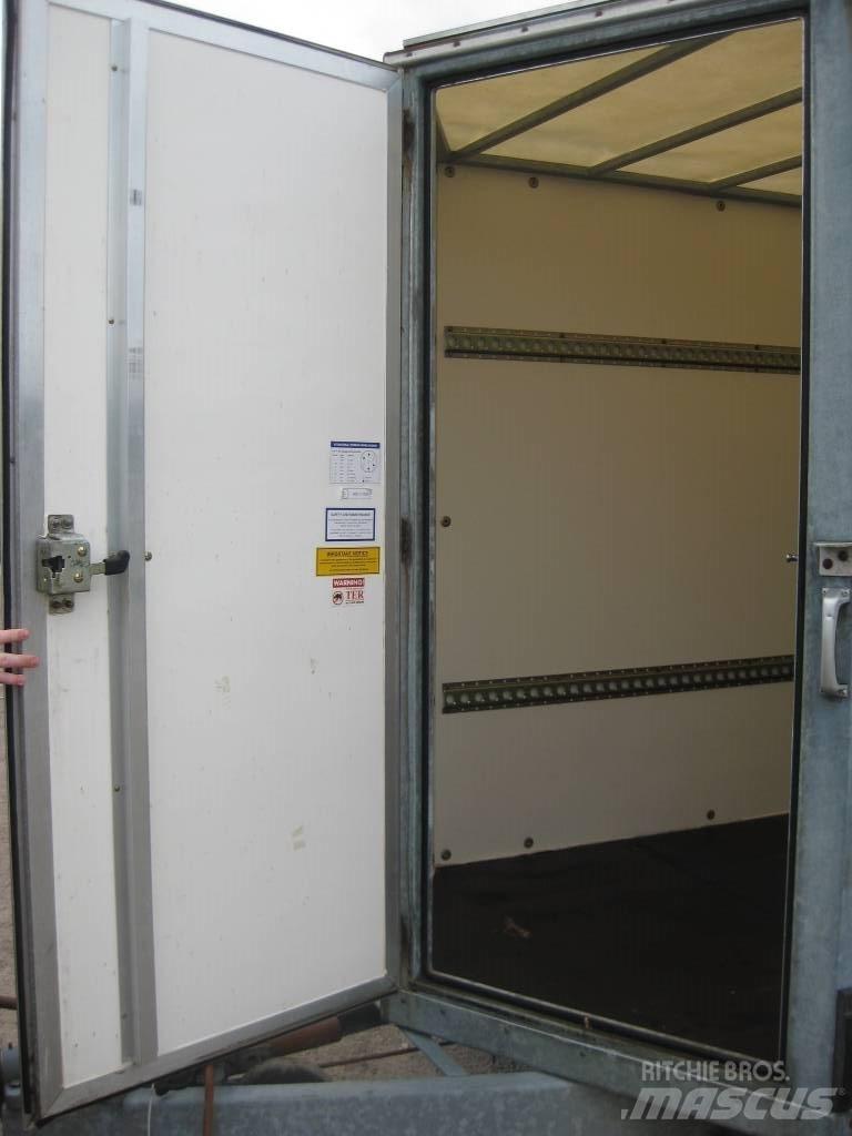 Ifor Williams BV105 Skříňové přívěsy