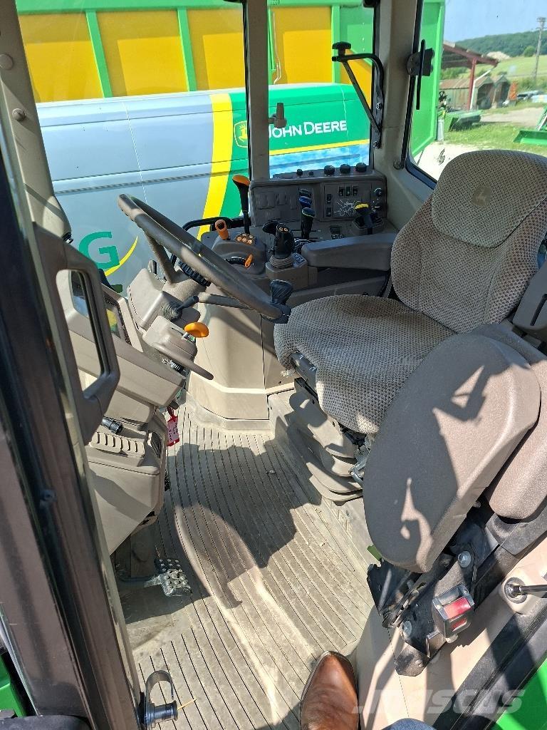 John Deere 6110M Traktory