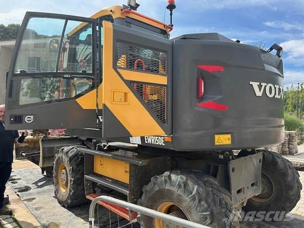 Volvo EWR150E Speciální bagry