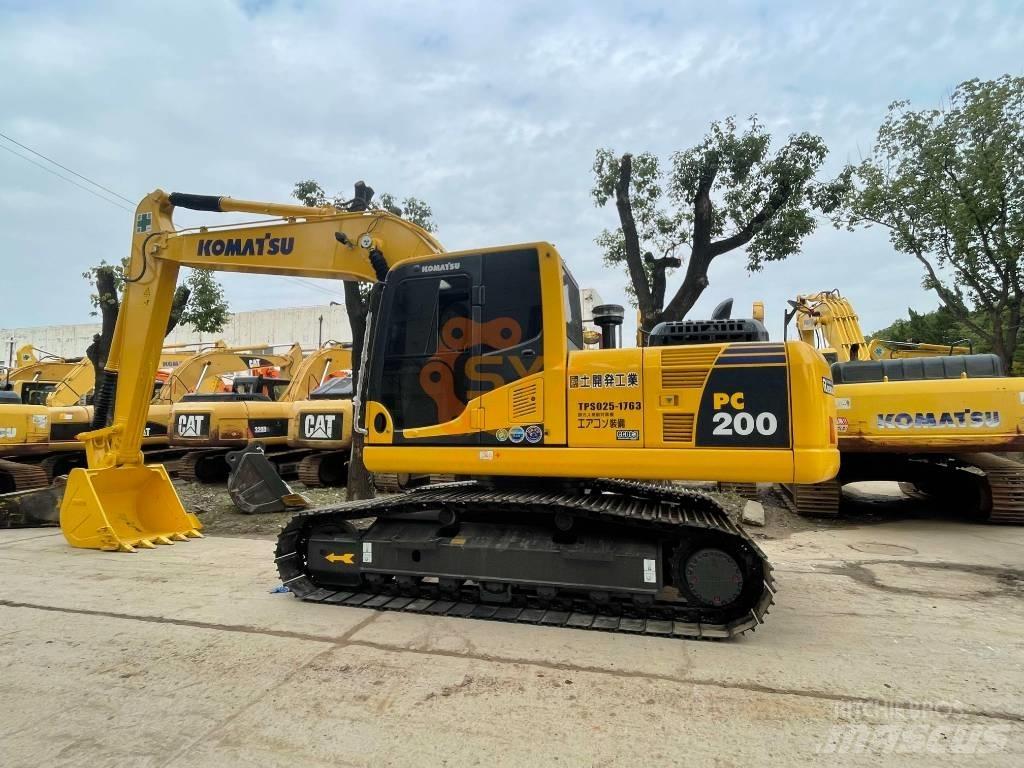 Komatsu PC 200 Pásová rýpadla