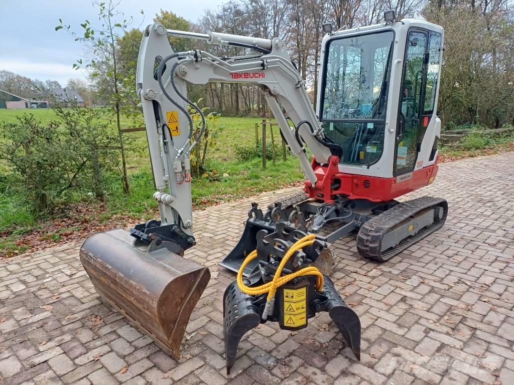 Takeuchi TB 225 Mini rýpadla < 7t