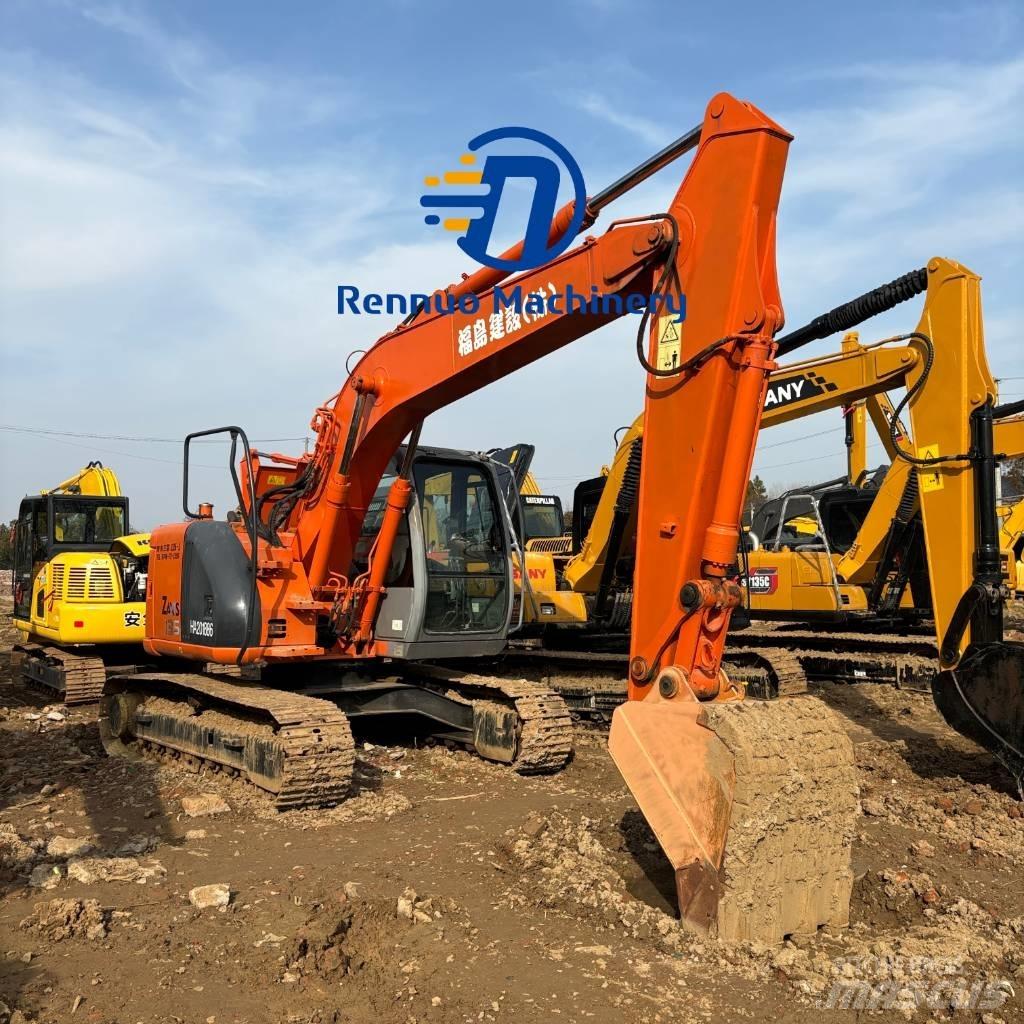 Hitachi ZX 135 US Pásová rýpadla