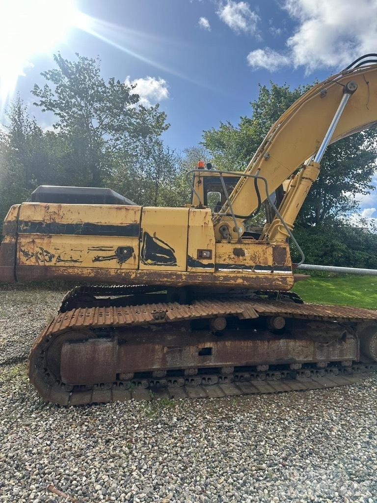 CAT 325 L Pásová rýpadla