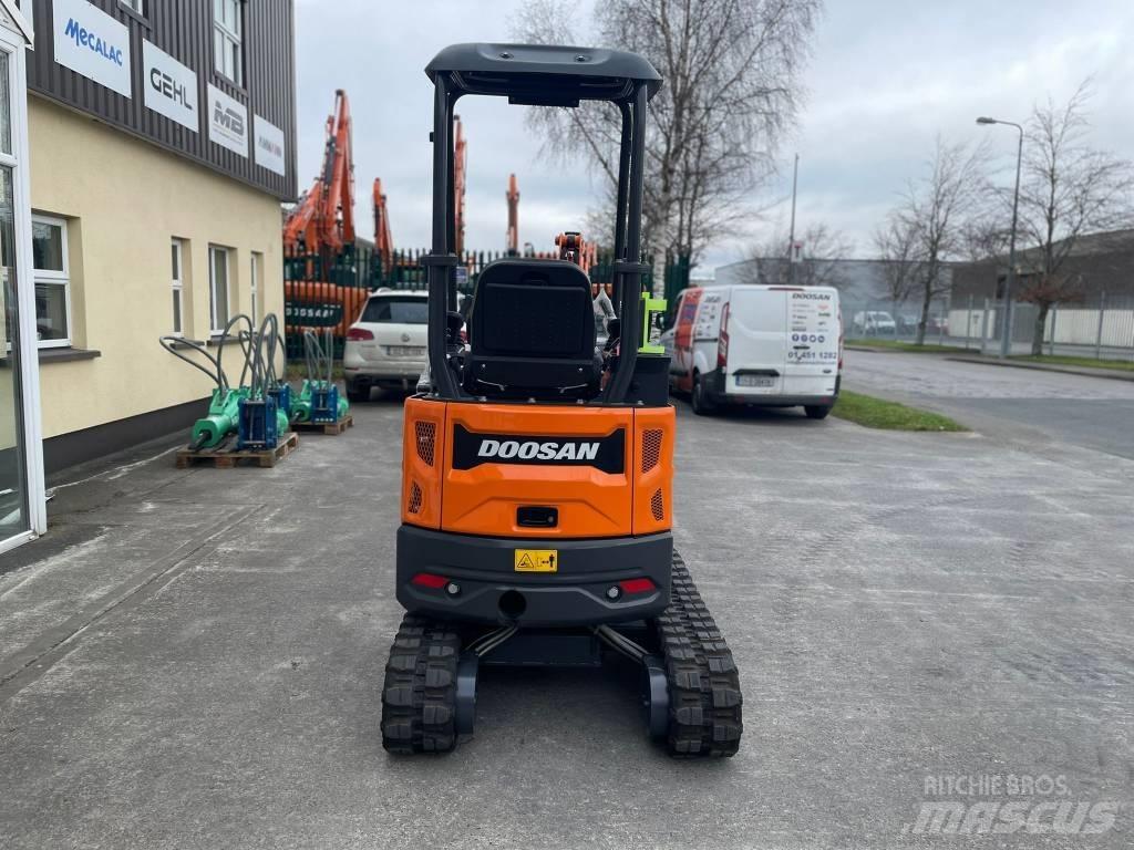 Develon DX 20 Z-7 Mini rýpadla < 7t