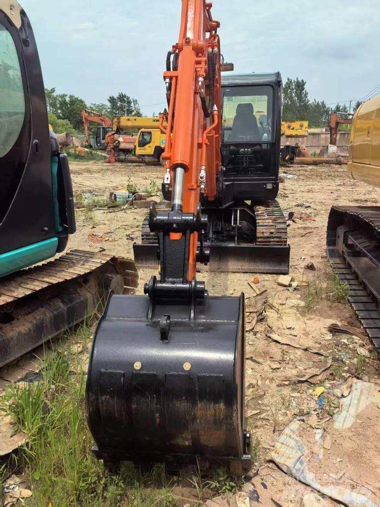 Doosan DX 60 Pásová rýpadla