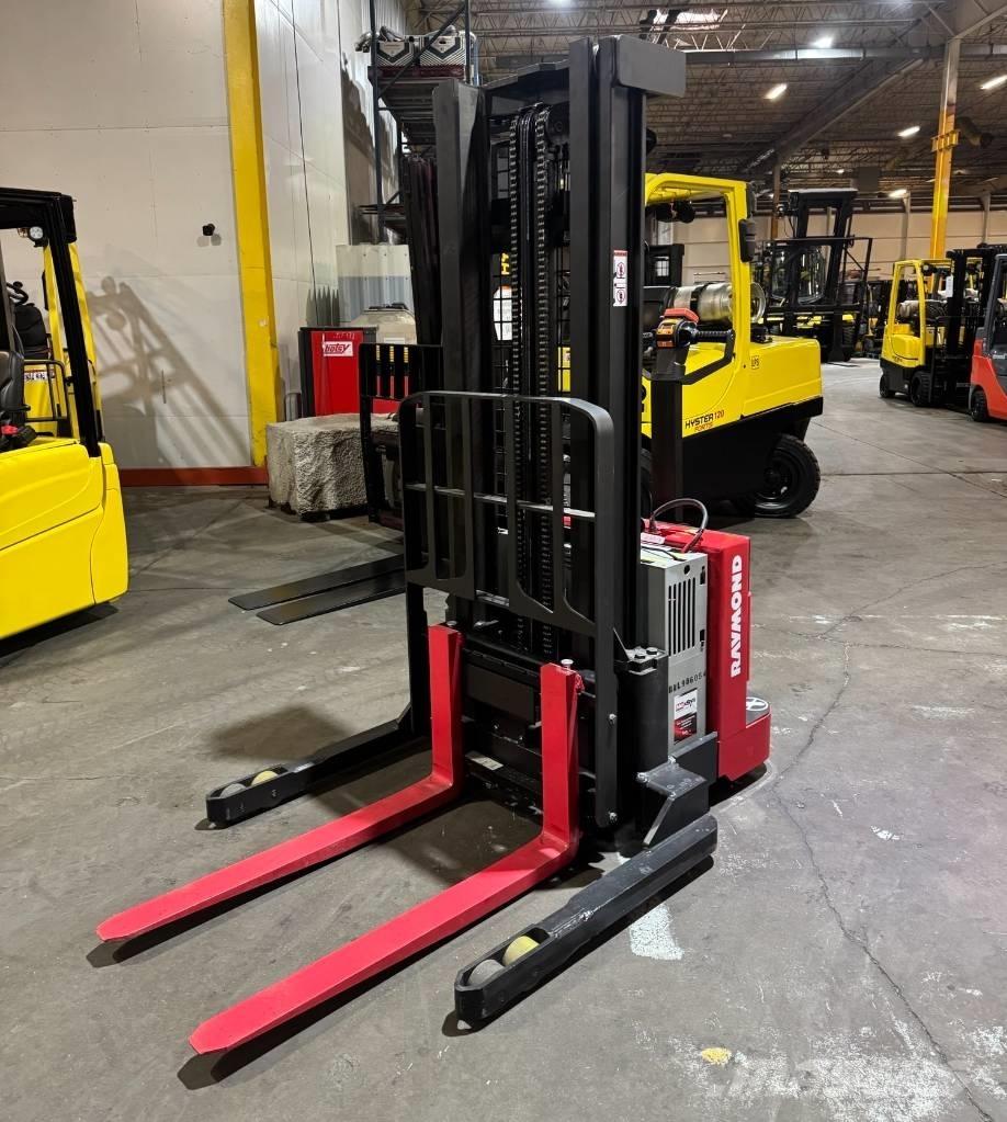 Raymond RSS40 Samohybné vozíky