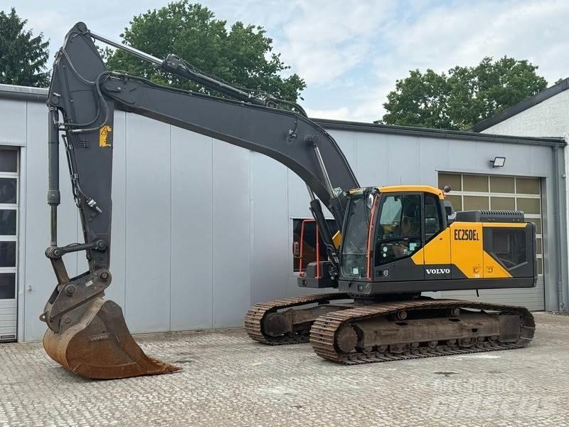Volvo EC 250 EL Pásová rýpadla