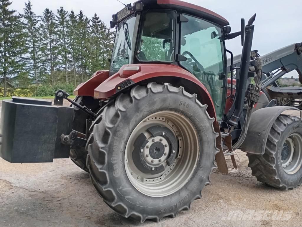 Case IH Farmall 115u Traktory