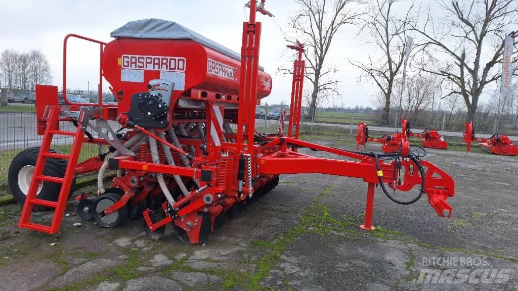Gaspardo Diretta 300 Mechanické secí stroje