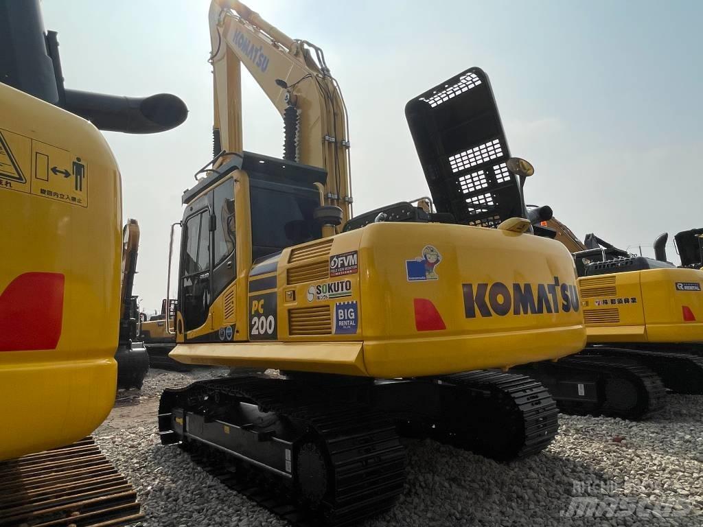 Komatsu PC 200 Pásová rýpadla
