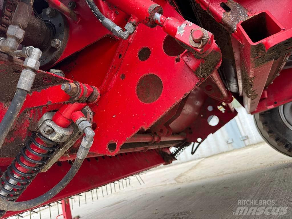 Lely Welger RP445 Lis na válcové balíky