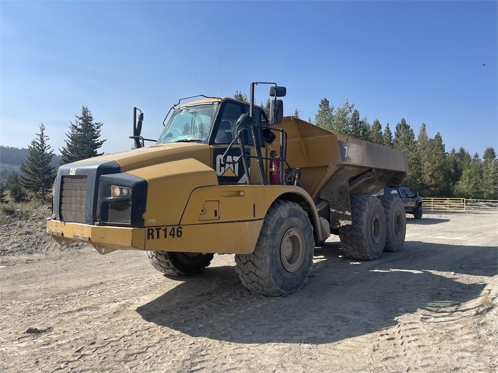 CAT 740B Kloubové dempry
