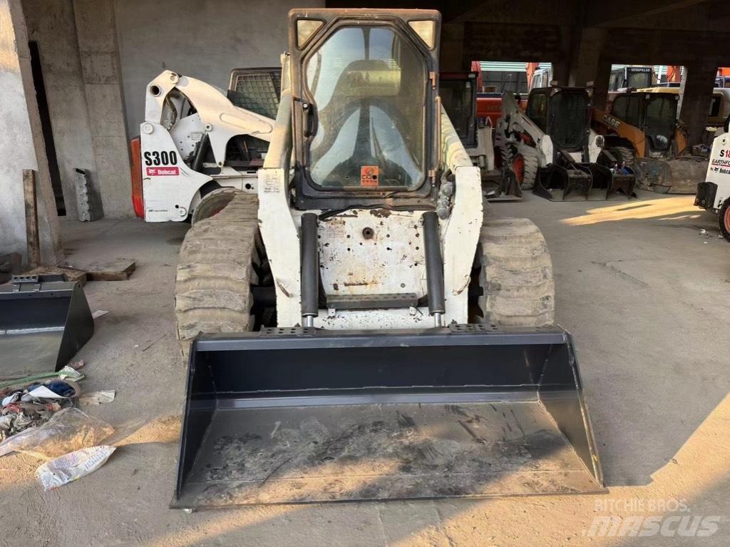 Bobcat S 330 Smykem řízené nakladače