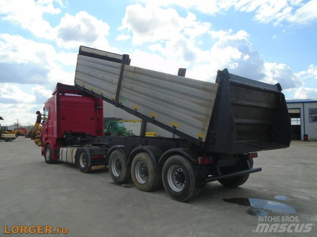  Schwarzmuller R420 Skříňové přívěsy