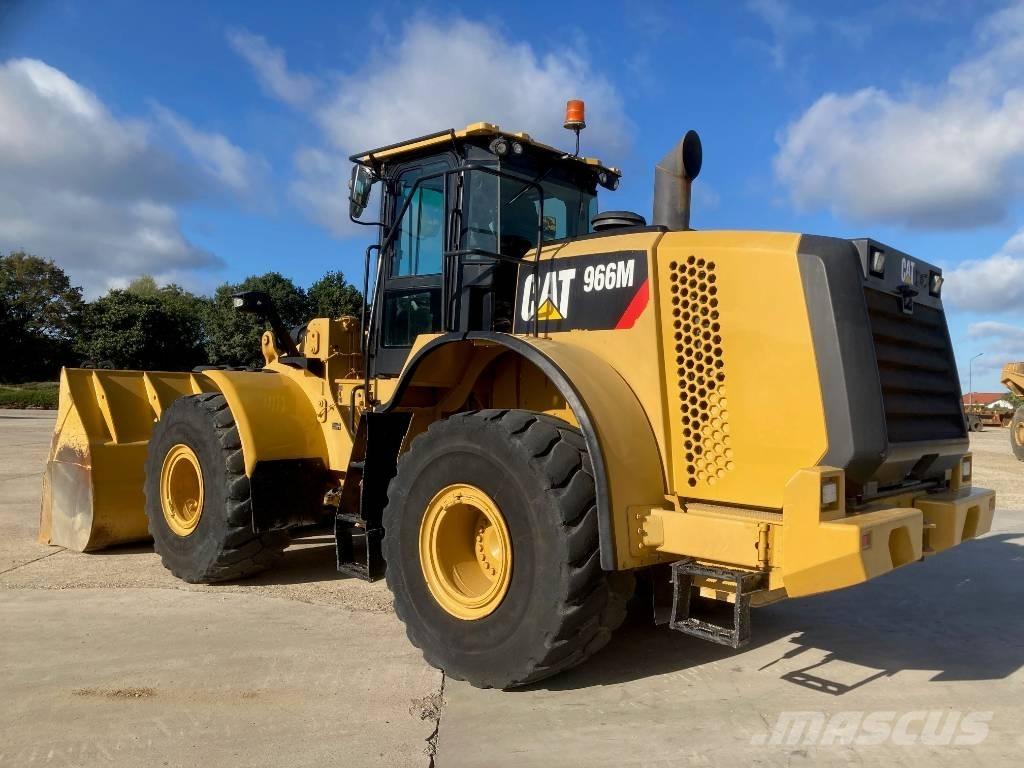 CAT 966 M Kolové nakladače