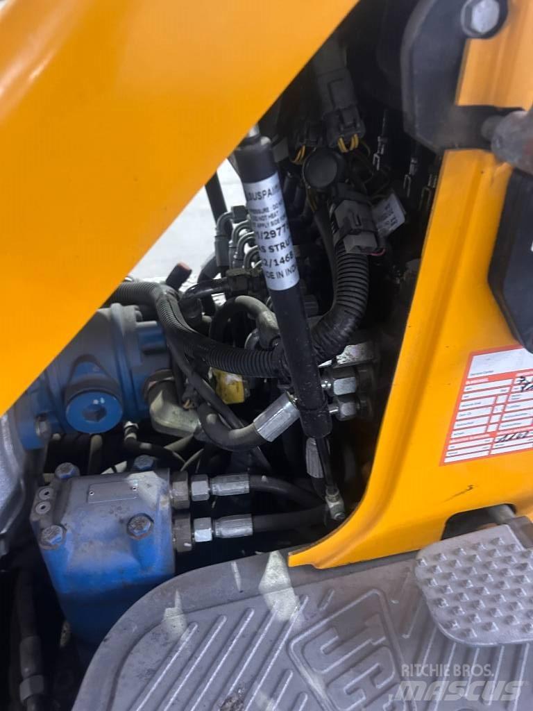 JCB 8010 CTS Mini rýpadla < 7t
