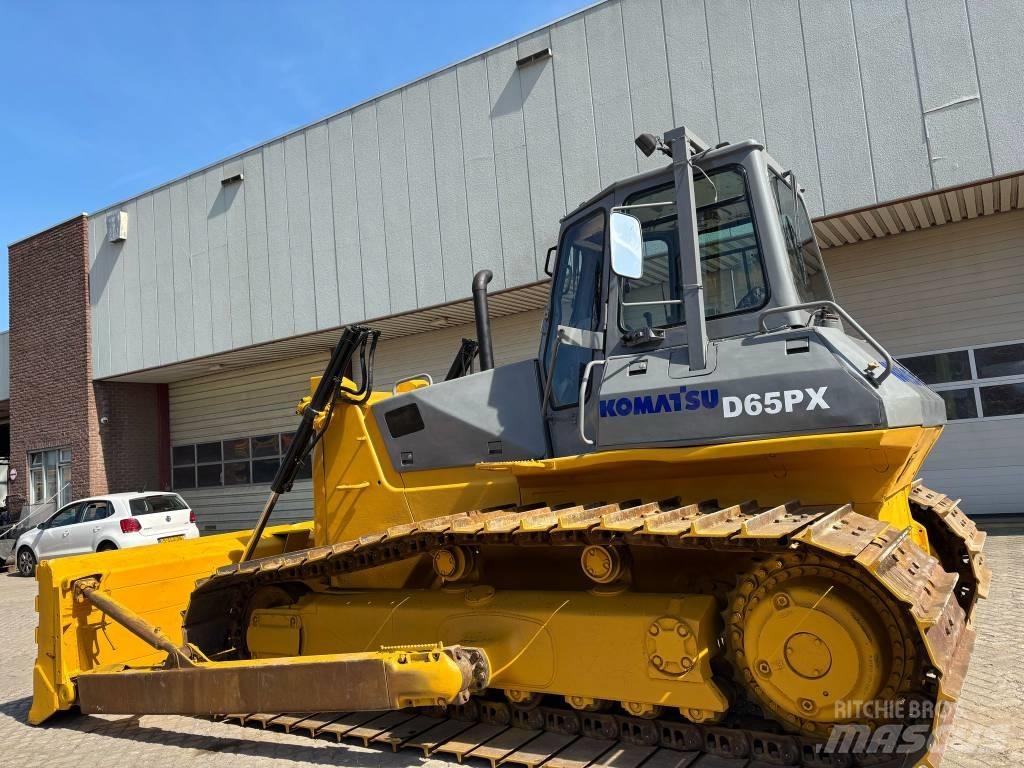 Komatsu D 65 PX-12 Pásové dozery