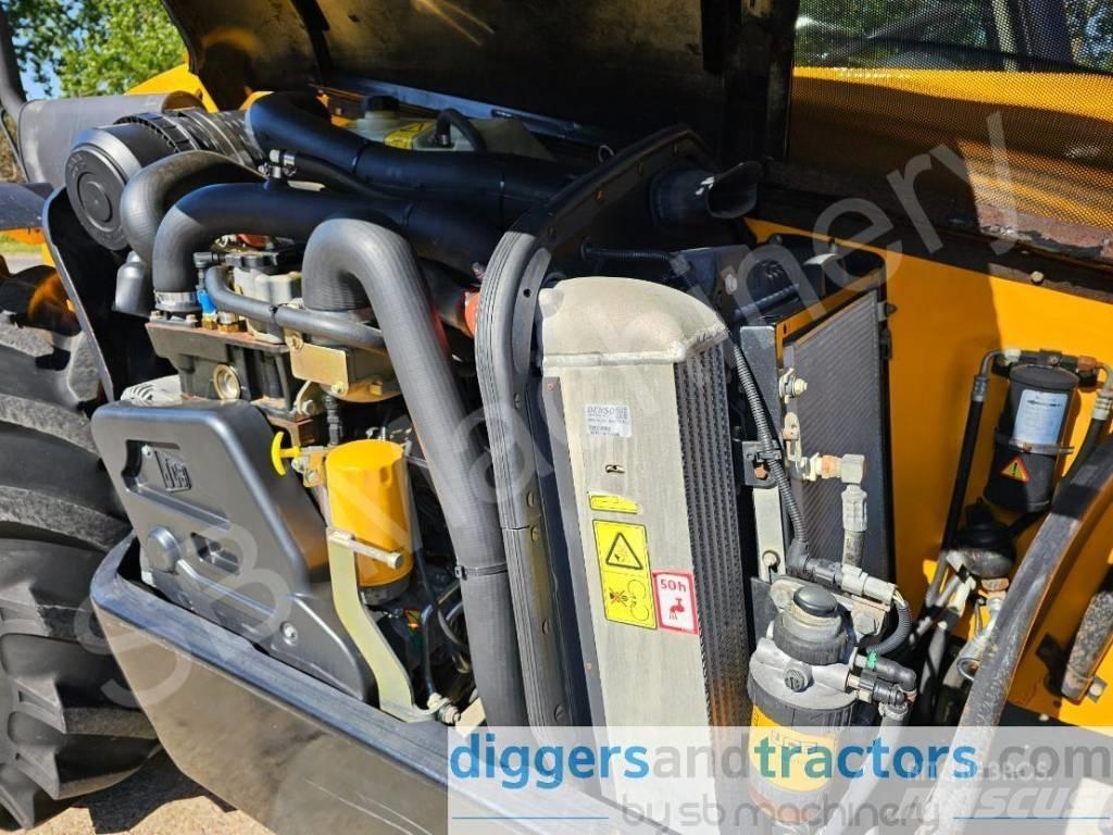 JCB 526-56 Agri Teleskopické nakladače pro zemědělství