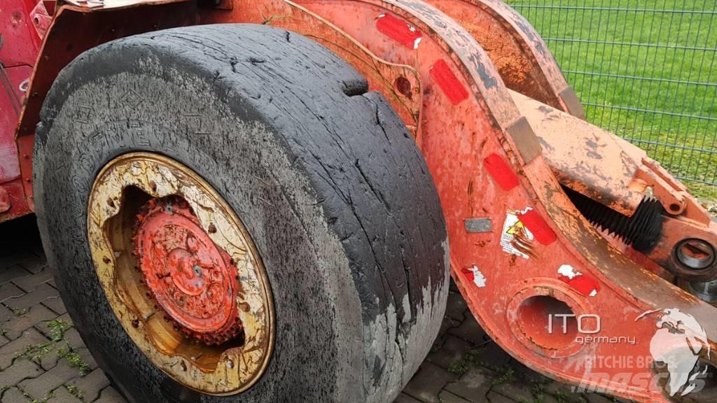 Sandvik LH 208 L Podzemní nakladače