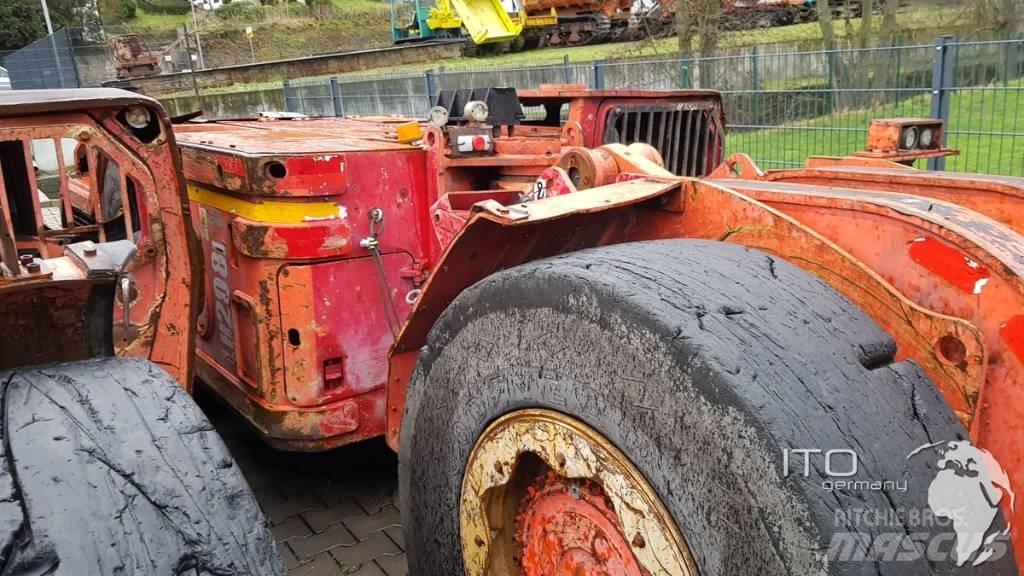 Sandvik LH 208 L Podzemní nakladače