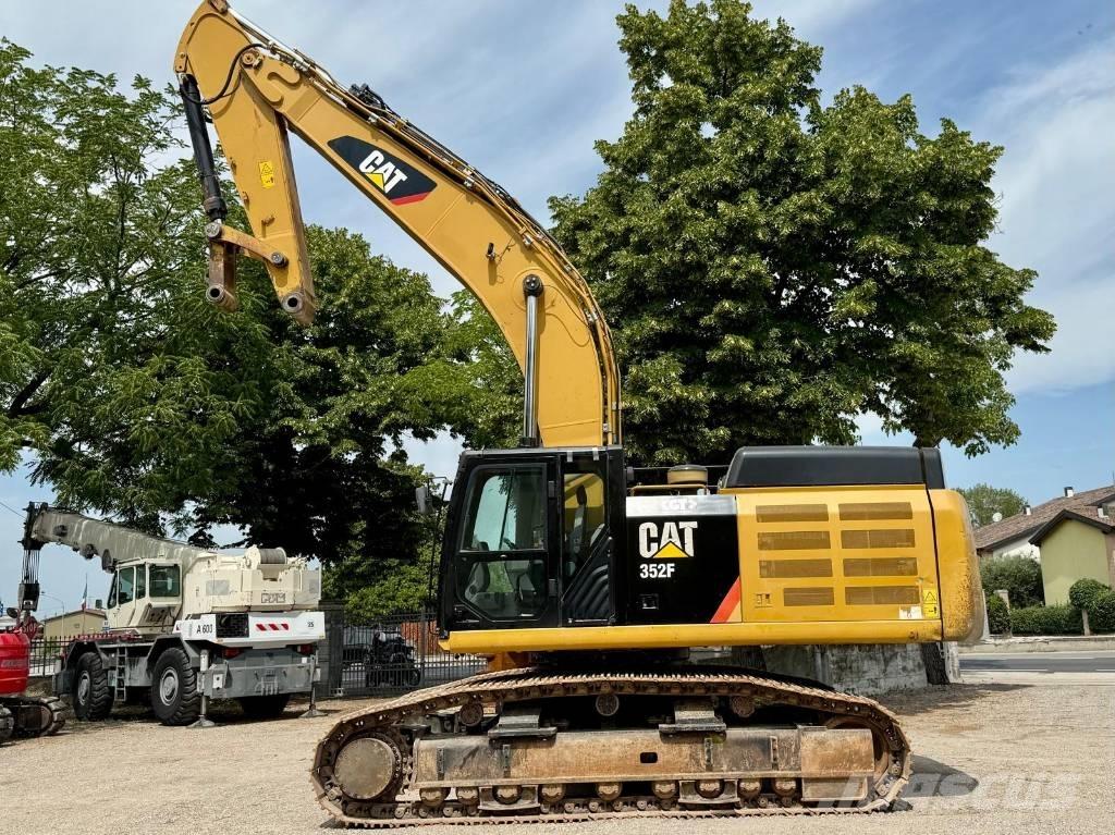 CAT 352 F Pásová rýpadla