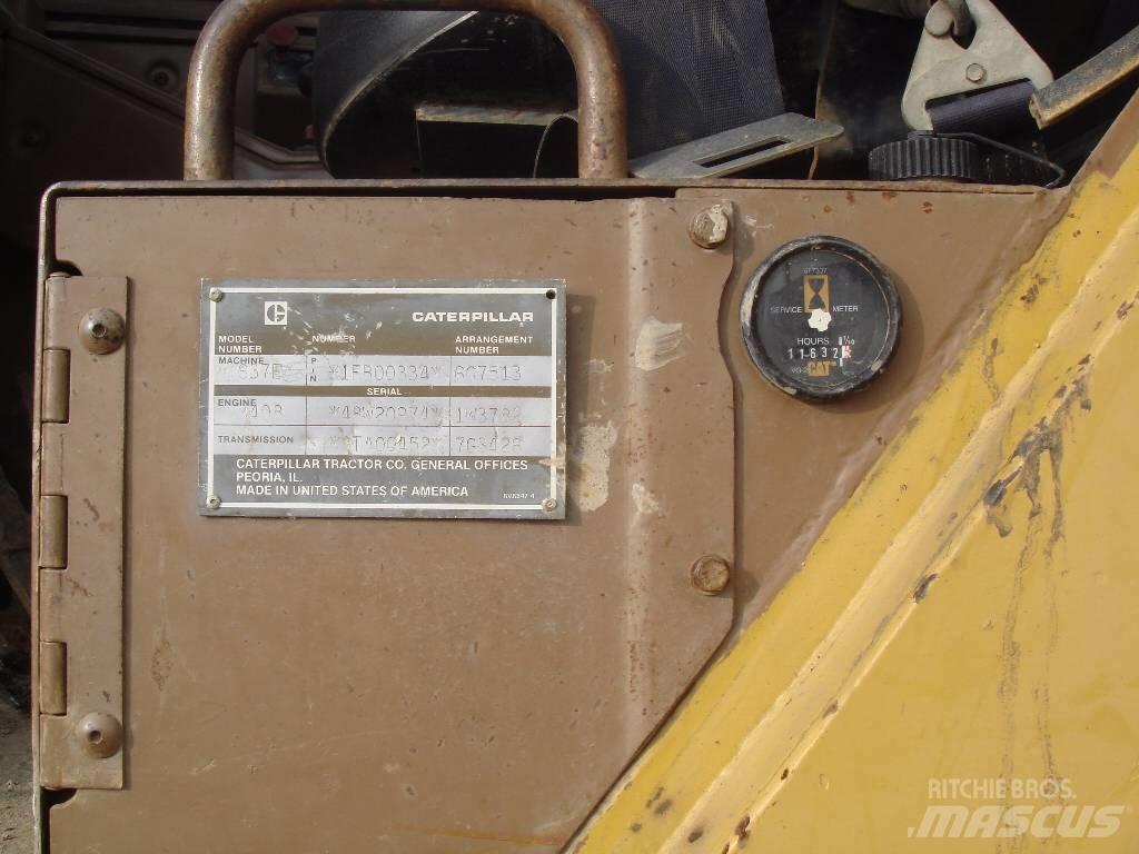 CAT 637E Skrejpry