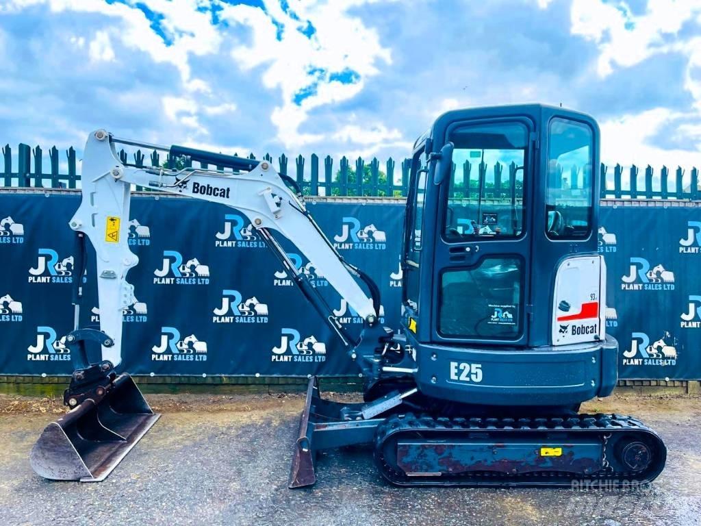 Bobcat E 25 Mini rýpadla < 7t