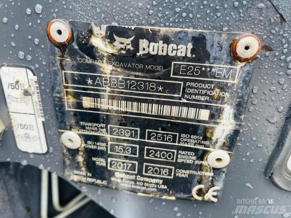 Bobcat E 25 Mini rýpadla < 7t