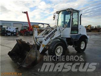 Liebherr L 506 Kolové nakladače