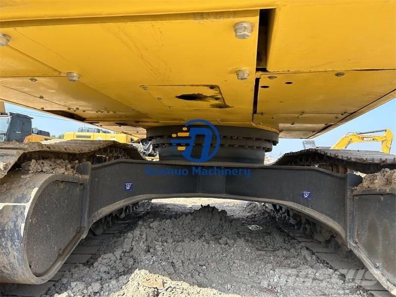Komatsu PC 300 Pásová rýpadla