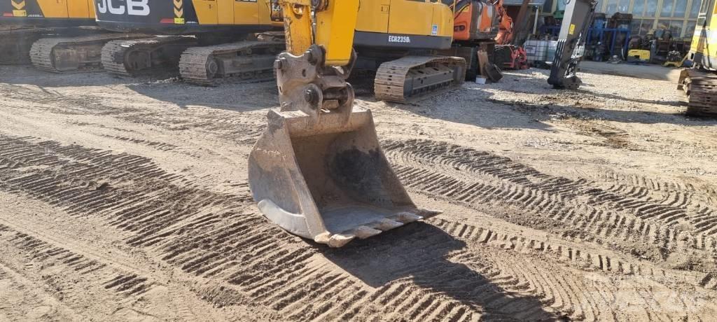 JCB JS 145 LC Plus Pásová rýpadla