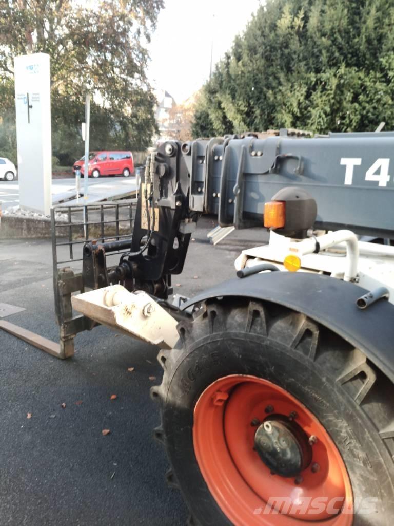 Bobcat B40170-D221 Teleskopické manipulátory