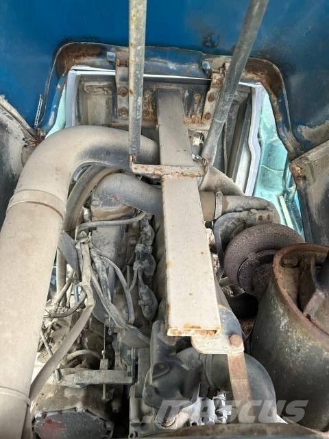 Ford 6635 DT Traktory