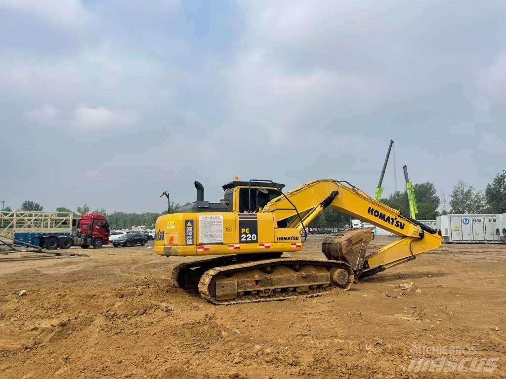 Komatsu pc220-8 Pásová rýpadla