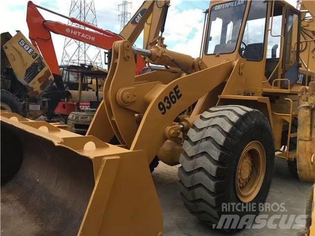 CAT 936 E Kolové nakladače