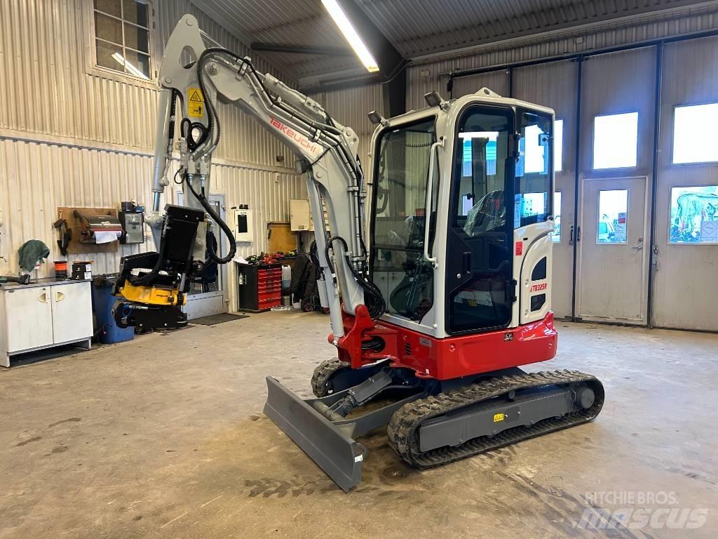 Takeuchi TB325 Mini rýpadla < 7t